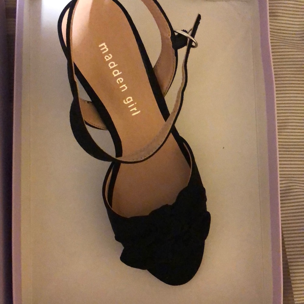 Madden Girl Shoe